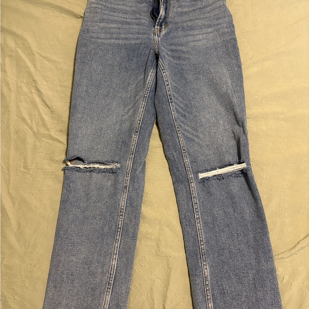 Stylish Blue Distressed Women's Jeans